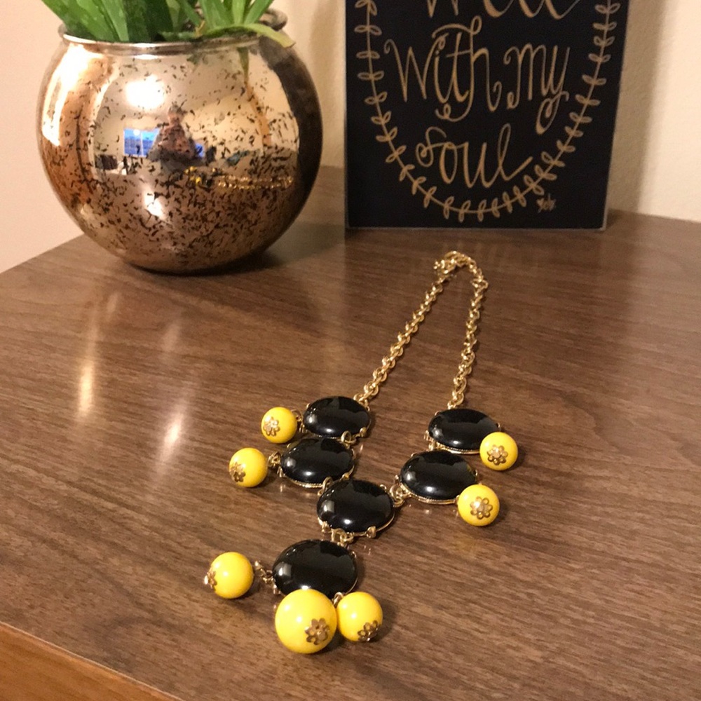 Black and gold necklace